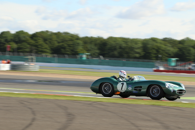 Illustration for article titled Ogle At The Best Cars Racing At The Silverstone Classic